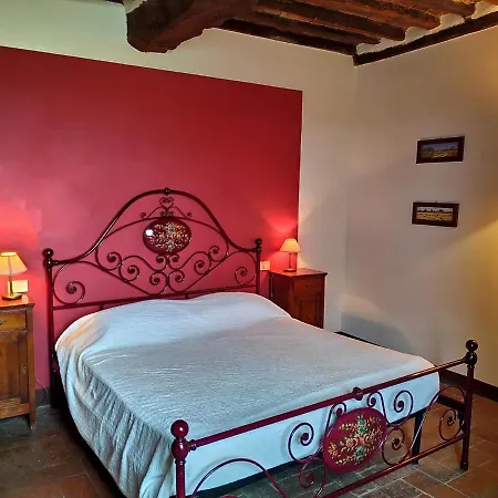 Agriturismo Castello Di Saltemnano * Monteroni d'Arbia